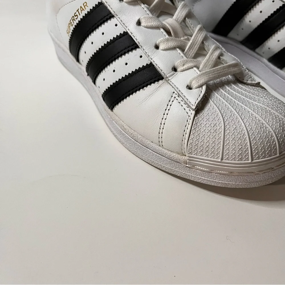 Adidas black and white superstar size 7.5 - Picture 8 of 16